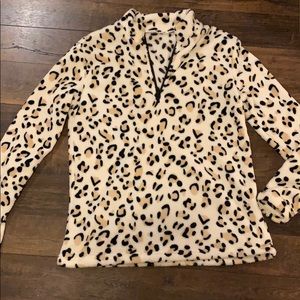 Leopard print pullover